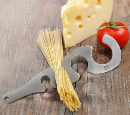 De ce face o gaură în spaghete lingură