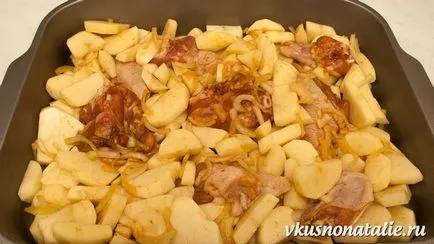 Печена пиле с картофи на фурна - с аромат ястие