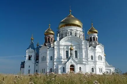 В Belogorsk манастир, Бялата планина