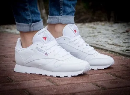 Fehér cipők Reebok (41 fotó), hogy mit kell viselni a modell klasszikus, az értékelés Reebok cipők