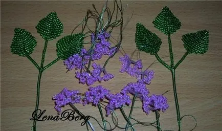 Un buchet de liliac, toate mărgele și lucrări margele