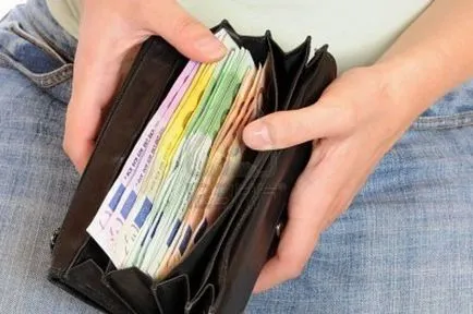 Какво да се носят в чантата си, за да привлече пари