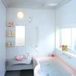 A design a keskeny fürdőszobával plus