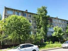 munca electrică într-un apartament studio