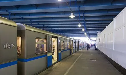 linie de metrou Filevskaya, care nu observă întotdeauna pasagerii