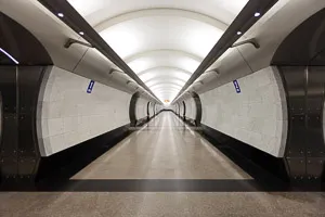 Filyovskaya Line, București, mersul pe jos în metrou