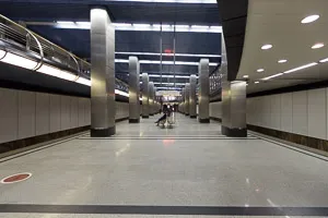 Filyovskaya Line, București, mersul pe jos în metrou