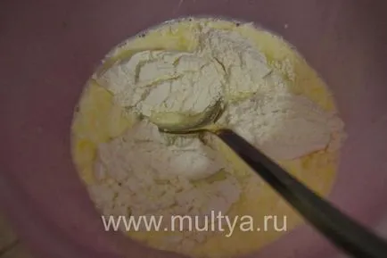 Вкусни пица в multivarka