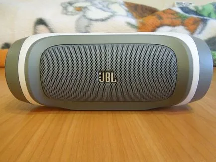 JBL такса - 2 в 1 универсално високоговорител с Bluetooth и захранване