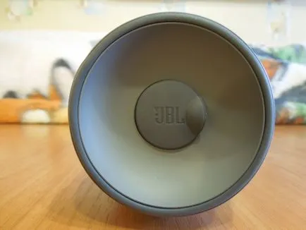 JBL такса - 2 в 1 универсално високоговорител с Bluetooth и захранване