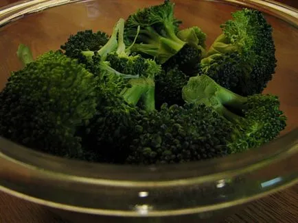 Főzni leves brokkoli - lépésről lépésre ételek elkészítésére, ez a recept, egy fénykép -