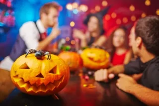 Hogyan szervezzünk egy párt a stílus Halloween
