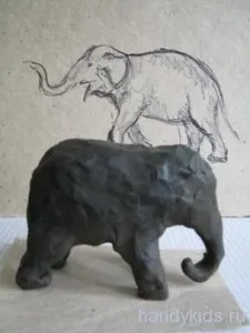 Ca un elefant orb din plastilină