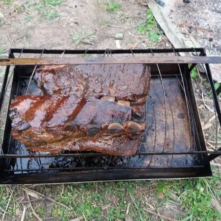 Füstölt sertésborda - az íze és aromája a nyaralás piknik