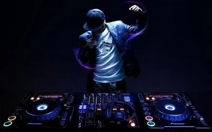 Ki a DJ szó