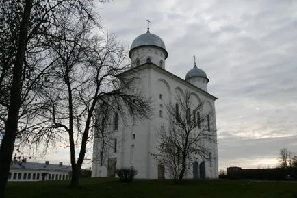 Manastirea Yuriev in regiunea Novgorod