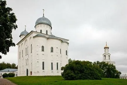 Manastirea Yuriev in regiunea Novgorod