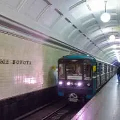 București, știri, stația de metrou - Frunze - a fost închis timp de 14 luni