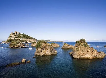 Egyre strandok, a sziget Ischia, Olaszország