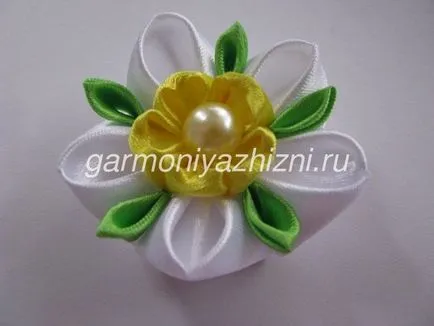 Нарциси kanzashi майсторски клас