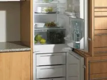 Nis pentru un frigider, un frigider construit în nișă