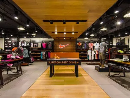 Nike - Navele din SUA către Ucraina, Unitrade exprimă