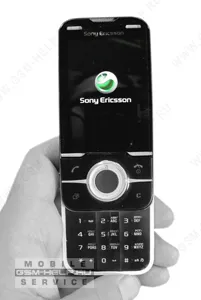 подмяна на дисплея на телефона Sony Ericsson U100 на