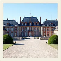 Castelul Breteuil (Chateau de Breteuil), ghidul - numai la Paris!