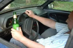 Az alkohol törvény tiltja használatát vezetés