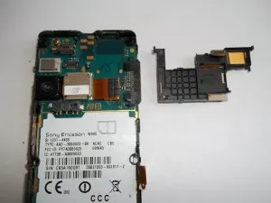 Înlocuire telefon mobil penei Sony Ericsson W995