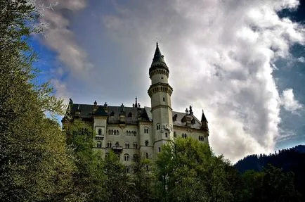 Neuschwanstein kastély leírás, képek és videó