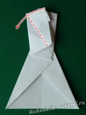 Origami ruha készült pénzt saját kezűleg