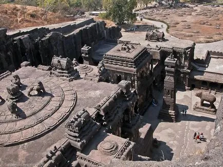 Ellora India ─ atracție