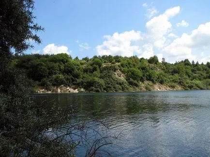 Beach Амбър