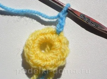 Pernă flori de luncă (Crochet), o cutie de idei și ateliere