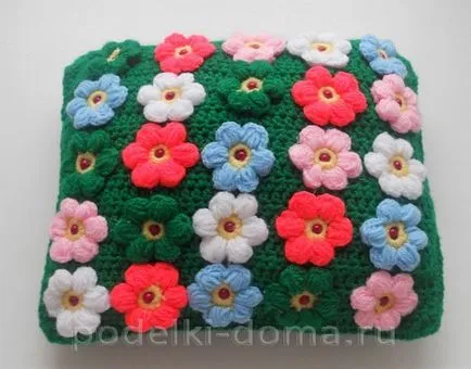 Pernă flori de luncă (Crochet), o cutie de idei și ateliere