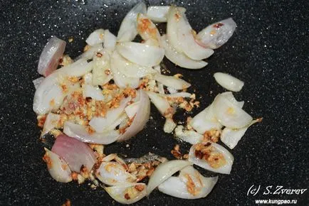 Recept Csirke kesudió Thai (fotókkal)