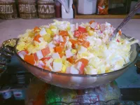 Saláta „Tenderness” konzerv kukorica és rák botok - egy bevált kedvenc receptjét
