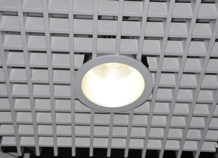 Luminări pentru lămpi cu LED-uri plafon grillato, instalare și montare, instalare de lumină