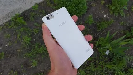 Test felülvizsgálat okostelefon Huawei tiszteletére 4c