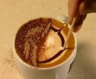 latte de decorare și cappuccino