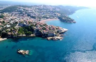 Ulcinj - tájékoztatás a központ és a látnivalók