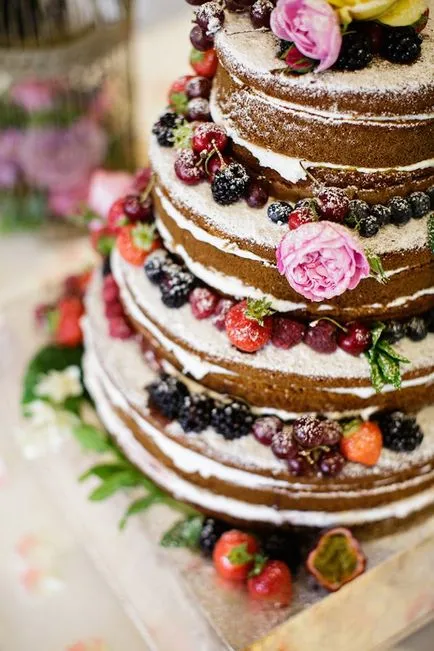 Díszítő egy esküvői torta - esküvői ötletek, esküvői portál örmény - Örményország, Jereván