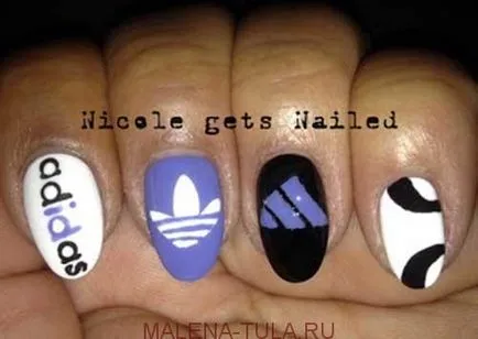 Photo Fashion Nails 2017 logomaniya és brendomaniya, köröm tervezési ötletek