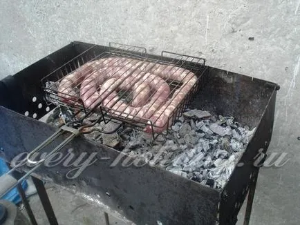 Cum să se pregătească cârnați de casă de carne de porc