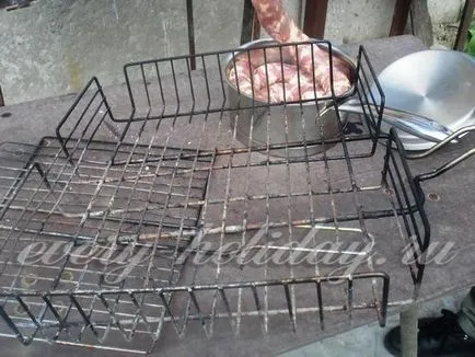 Cum să se pregătească cârnați de casă de carne de porc