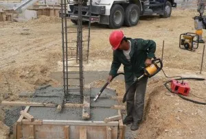 Как да направите своя собствена вибратор за бетон