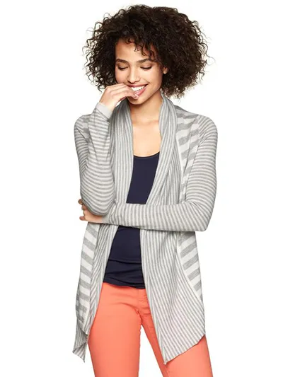 Striped cardigan - model de luminos și original, pentru orice caz