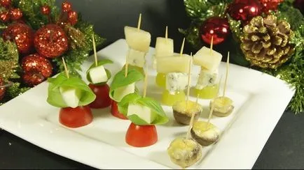 Canapes nyaralás asztalra Canapes a fotó fotó nyársat, szendvicsekkel egyszerű fotó ötletek