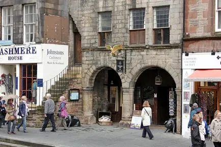 Royal Mile Scoția, în mod independent